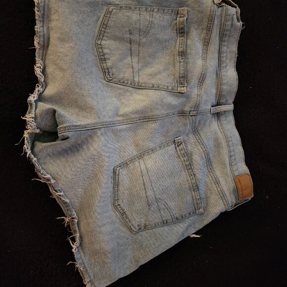 American Eagle Strigid shorts - Picture 2 of 4